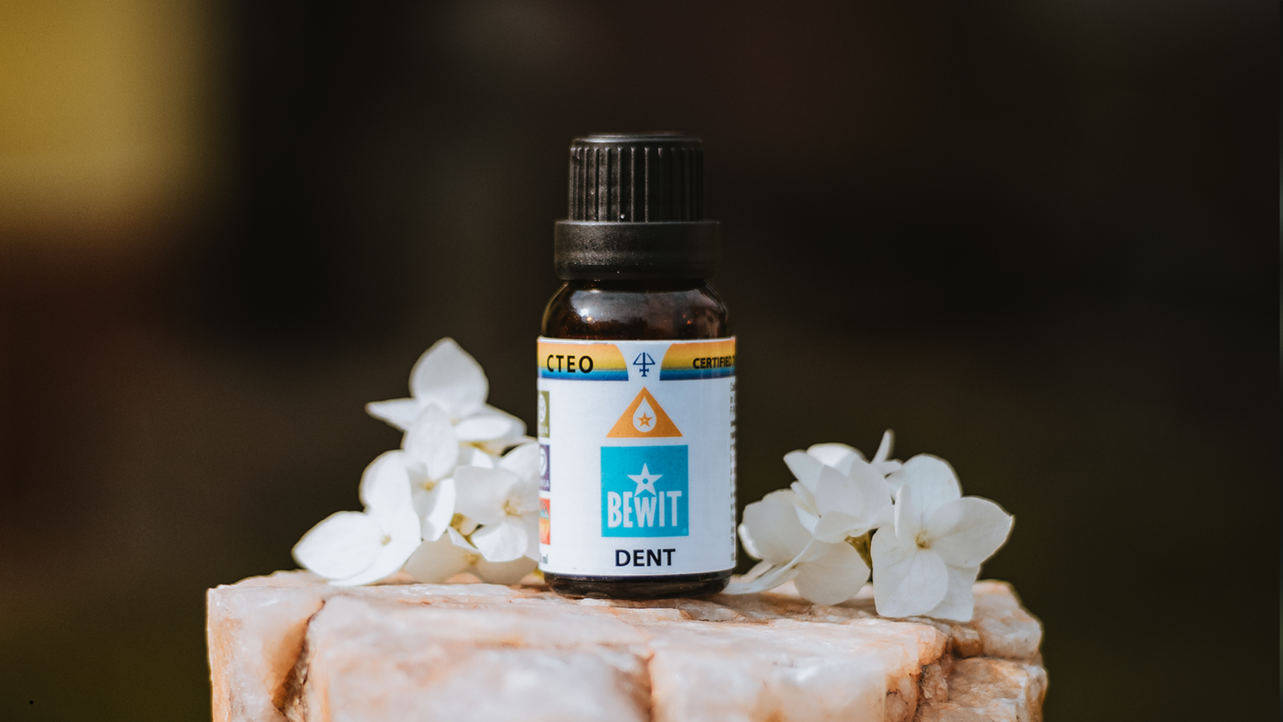 STREFA AROMATERAPII Naturalna pielegnacja jamy ustnej dzieki mocy olejkow eterycznych BEWIT DENT - STREFA AROMATERAPII